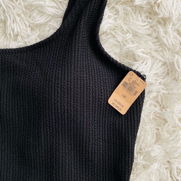 Pink slides & swimsuit - Picture 2 of 5